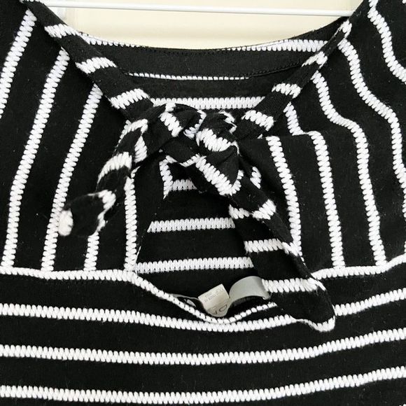 Loft Women's Black Crew Textured Stripes Cap Short Sleeves Top Size XXSP - Picture 8 of 11